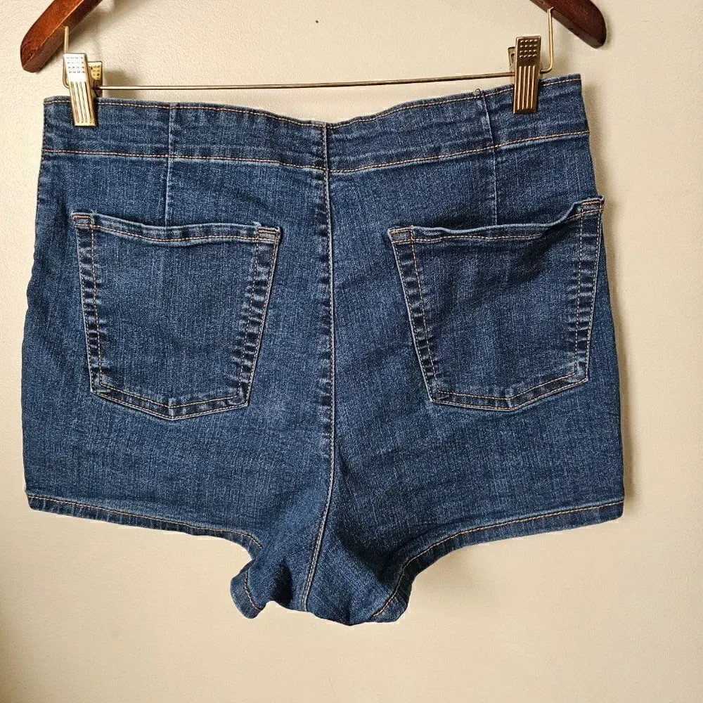 EUC WILD FABLE HIGHEST RISE SHORT SHORTS SIZE 14 / 32 REGULAR